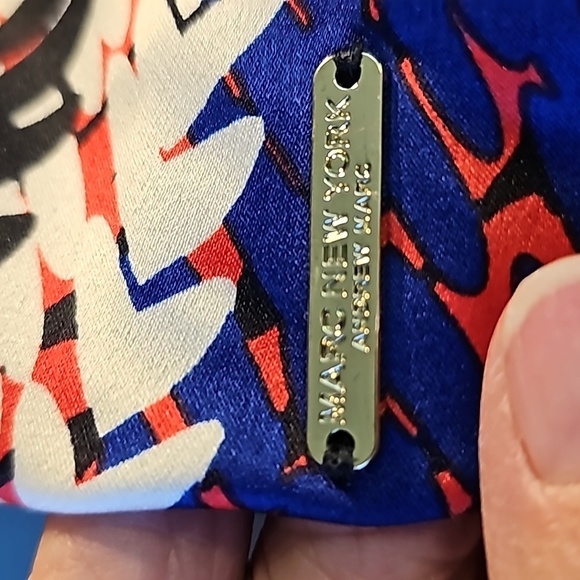 Marc New York Andrew‎ Marc raglan sleeves top size large. Beautiful colors. - Picture 13 of 13